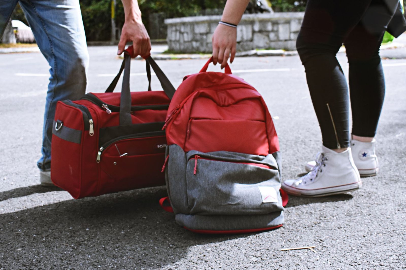 Bolsa para Roupas: Como Escolher a Opção Ideal para o Deslocamento Diário