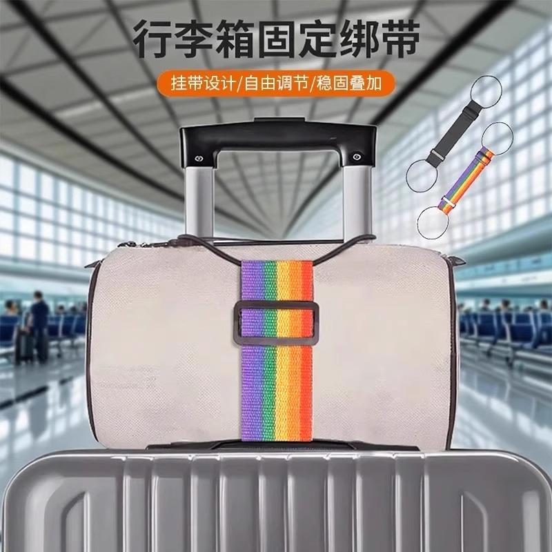 Cinta elástica para fixar mochila em mala de viagem